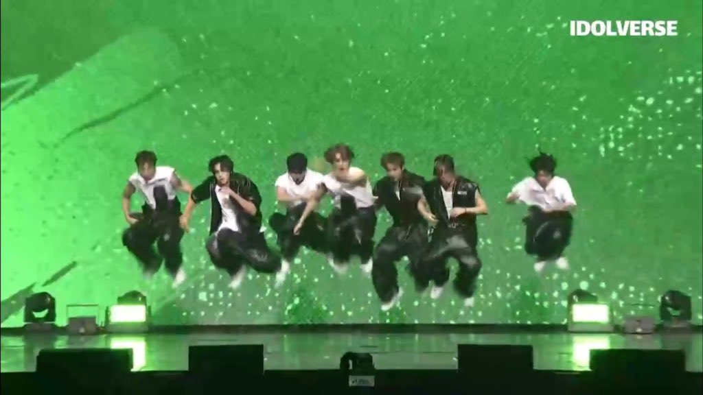นสจเท้าไม่แตะพื้นเห็นแล้วรวย สาธุ99