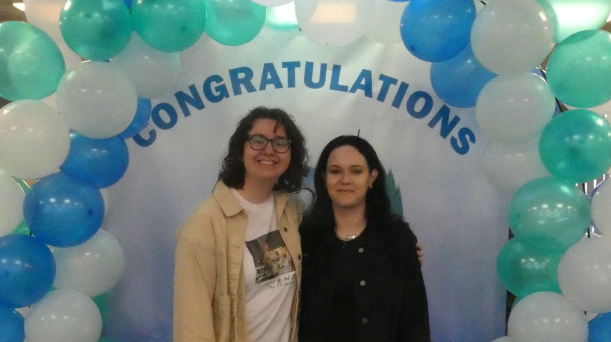 bedwashighsch's tweet photo. Congratulations to all our fantastic students who picked up their GCSE results today. we are so proud of you all. #HardWorkPaysOff https://t.co/OYTqi4YVS7