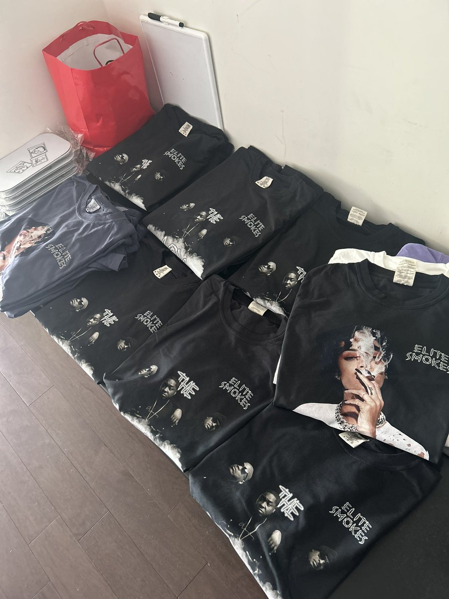 Our Merch is Only For The ELITE!  LIMITED Stock and made to order for the ELITE! 

<a href="/rihanna/">Rihanna</a> 
<a href="/thelox/">The LOX</a> 
<a href="/Therealkiss/">JADAKISS</a> 
<a href="/stylesp/">little farma</a> 
<a href="/SHEEKLOUCH/">SHEEK LOUCH</a>