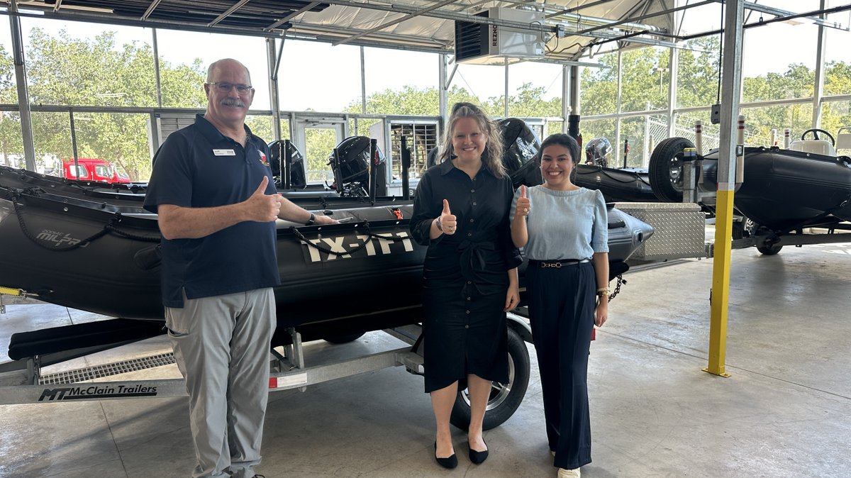 teexagency's tweet photo. We were honored to host Congressman Morgan Luttrell's team for a legislative tour of TEEX. From cybersecurity programs to training facilities, our mission to safeguard communities was front and center.
#TEEX #TEEXTrained #LegislativeTour #GovernmentRelations #Luttrell https://t.co/KyfE9zETji