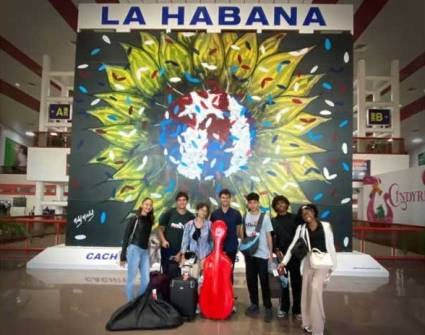 UJCdeCuba's tweet photo. 6 destacados estudiantes de diversas escuelas de arte 🇨🇺, participarán desde este próximo jueves en el III Foro Cultural  Internacional Infantil, en el Palacio de los Pioneros en Vorobyovy Gory,  de #Moscú.
#Cuba #UJCdeCuba https://t.co/FEDNWVWz6B