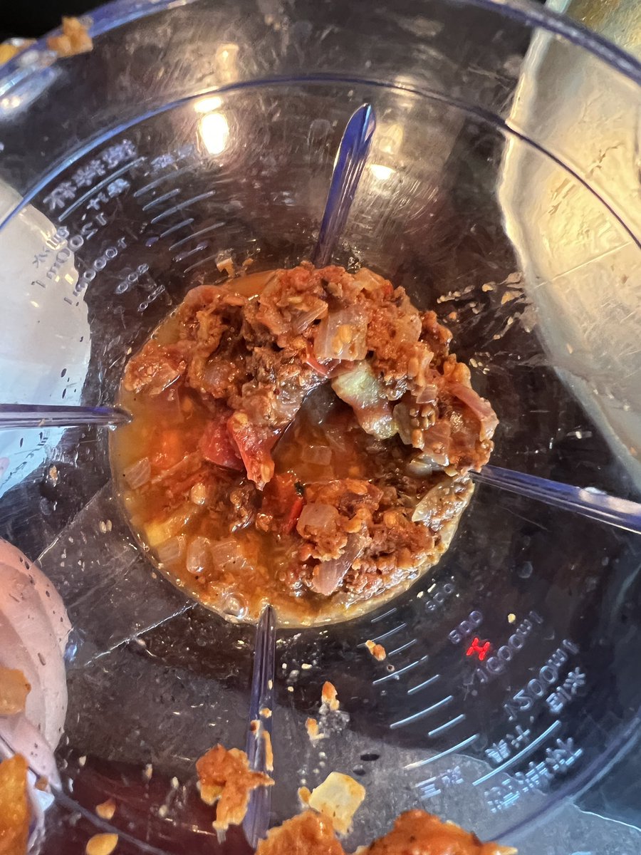 cheriemisfits's tweet image. Sick day today 🤒 so no morning updates 

🙅🏻‍♀️🐕 Shortest Mochi walk around the building 

🙅🏻‍♀️🍳Slept the whole morning and ate lots of fruits and drank chai 

In the evening husband made Pesarattu (Moong dal pancakes) for me so I don’t lose track of my proteins 🥰

#sickday