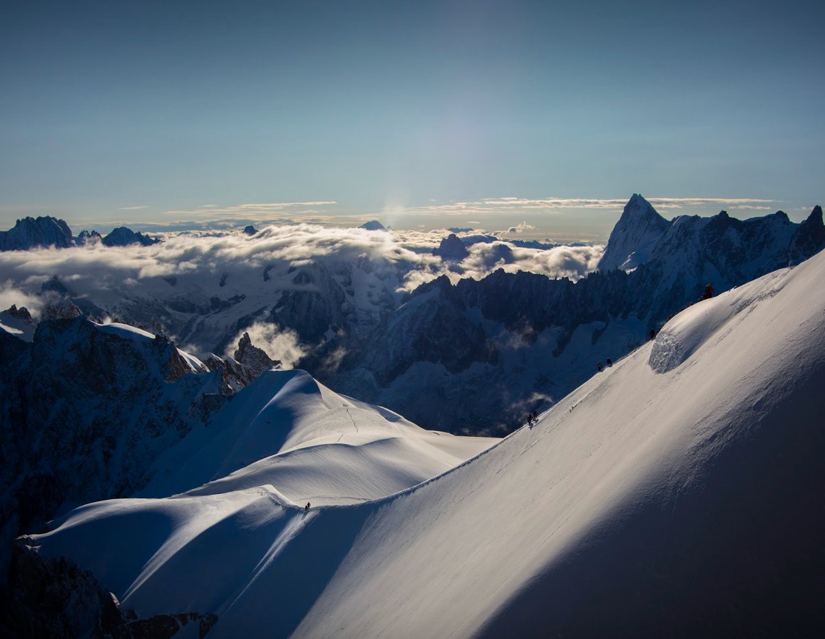 Anna G Manjón, PhD (@annagmanjon) on Twitter photo I'm excited to share that I have started a new chapter at <a href="/kilianfound/">Kilian Jornet Foundation</a>. After years in academia, I will work in sustainability and environmental protection 🌱, creating direct actions to preserve mountain ecosystems (while still being connected to science! 🔬 ). Looking forward! I'm excited to share that I have started a new chapter at <a href="/kilianfound/">Kilian Jornet Foundation</a>. After years in academia, I will work in sustainability and environmental protection 🌱, creating direct actions to preserve mountain ecosystems (while still being connected to science! 🔬 ). Looking forward!