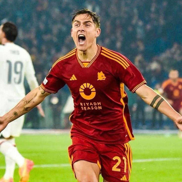 _DiegoMiranda's tweet photo. Trasciende la noticia de que PAULO DYBALA SE QUEDA EN LA ROMA luego de que la oferta del club saudí fuera rechazada.

Lo grité como un golazo al minuto 90'. https://t.co/4B4RuixIbZ