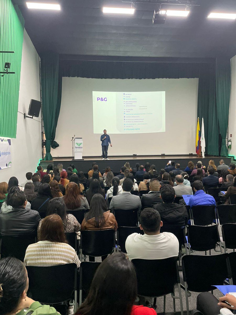 Plataform_col's tweet photo. 🌟 ¡Agradecemos a Fenalco por la invitación al encuentro de líderes financieros! 🌟 Durante el evento, se destacó cómo el factoring y el confirming impulsan el crecimiento de las empresas medianas y grandes.

 💼📈

 #CrecimientoEmpresarial #LiderazgoFinanciero https://t.co/kI2itpItwc