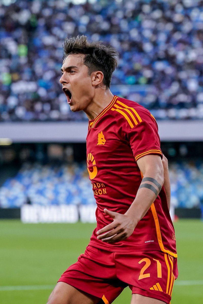 davicito_RC's tweet photo. Paulo Bruno Exequiel Dybala, de Laguna Larga y Roma para el Mundo. 

Hoy el 21 giallorosso se convierte en mártir del romanismo y quizas del fútbol.

Calcio 🤝 Roma.

#ASRoma https://t.co/EVE6RPhRnC