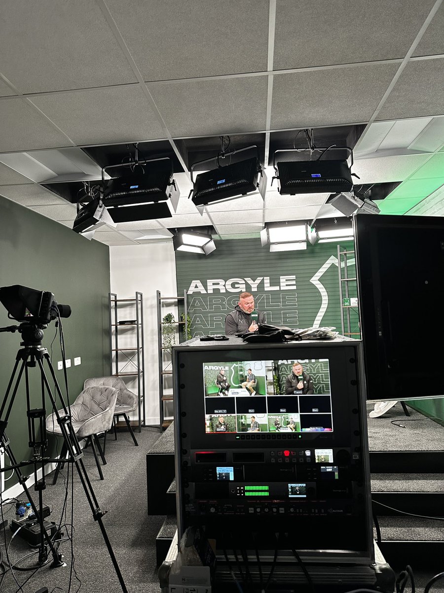 Sam Clark tweet media