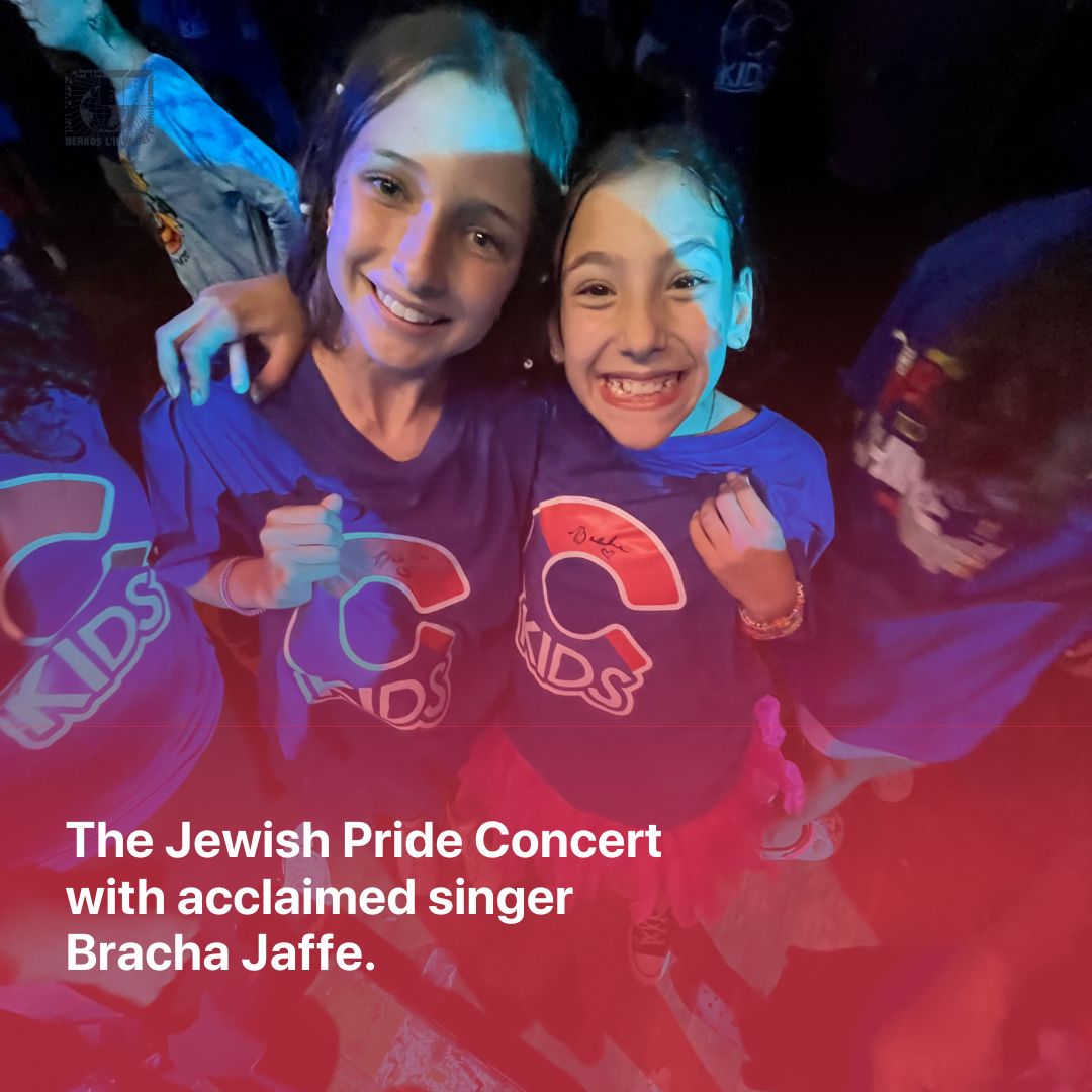 chabad_hq's tweet photo. Over 300 girls from six Gan Israel day camps united for the inaugural CKids CGI Overnight Experience in the Poconos.
From epic concerts to bonfires, they embraced Jewish pride together. "This camp makes me extra proud to be a Jew," said 13-year-old Yasmine. #JewishPride #CKids https://t.co/bsqQeZXSJ6
