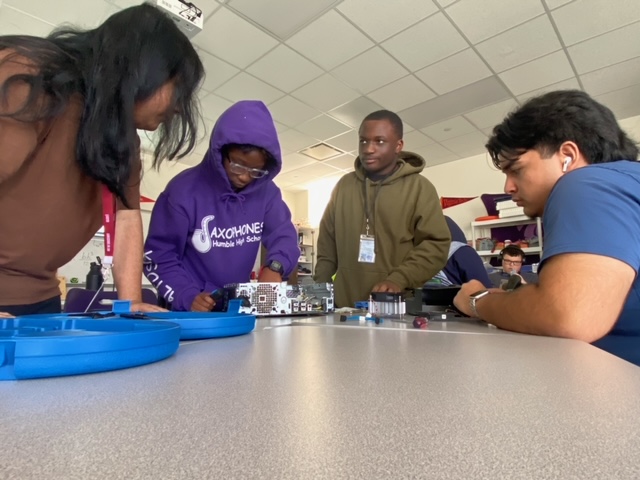 Jared Bentley (@jaredbentley11) on Twitter photo Principles of IT breaking down PCs to see how the components function together #LockedIn <a href="/HumbleISD_HHS/">Humble High School</a> <a href="/HumbleISD_CTE/">Humble ISD CTE</a> Principles of IT breaking down PCs to see how the components function together #LockedIn <a href="/HumbleISD_HHS/">Humble High School</a> <a href="/HumbleISD_CTE/">Humble ISD CTE</a>