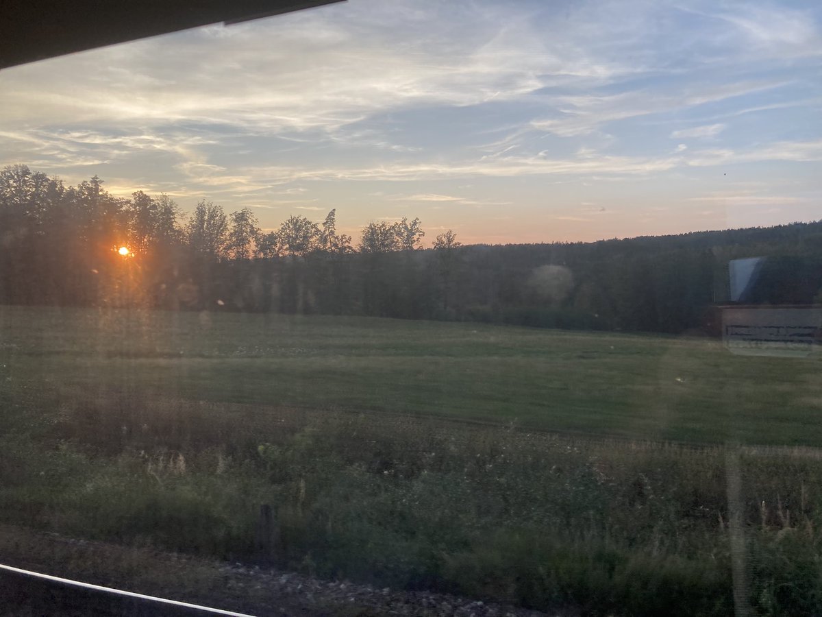 soiz38's tweet photo. Voilà c’est la fin … 🇸🇰🇨🇿🥲 il y en aura des choses à raconter sur ce rail trip … ❤️ https://t.co/j6KJveIOOY