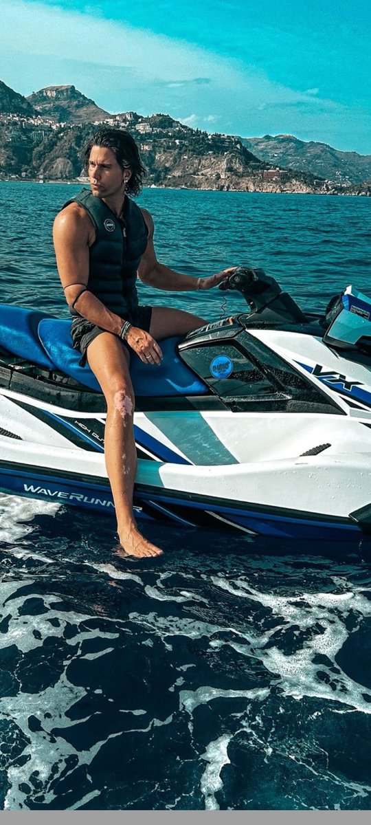 MejiasGenoveva's tweet photo. Loco el color azul te trae por la calle la margura 🫣 #Lucaonestini11💙#lukita #lucaone22AG #lucaone23AG #Onestiners #nikiters #uraganonikita #ONe11❤️‍🔥🧸 https://t.co/5Oyi5Pmkfu