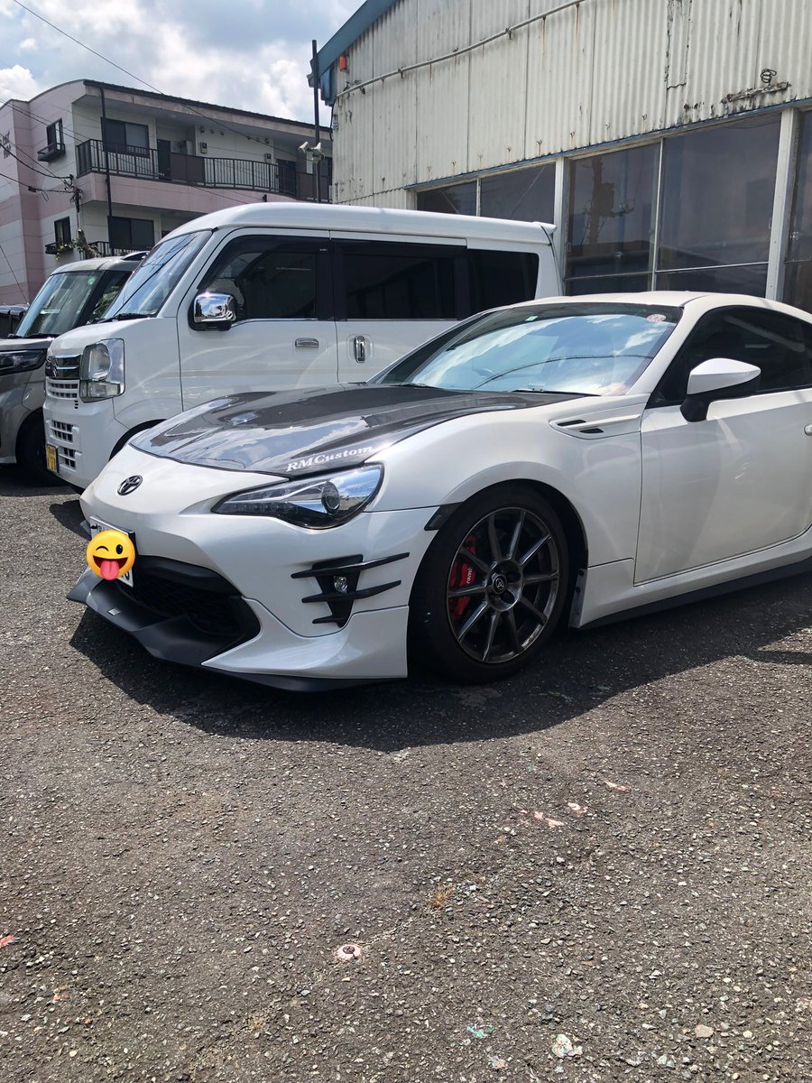 RMCustom1223's tweet photo. 86後期
・フロントカナード　造形

カナード4ピース出来上がりました✌️  TRDさんのエアロが着いているため、ノーマルバンパーバージョン2種類作ります。
オーダー受け付けています。

気になる方はDMください

#造形　#86後期　#ZN6   #カナード
#カーボン　#FRP  #フォグカバー　#TRD
#RMCustom https://t.co/qGzJ7CM3pu