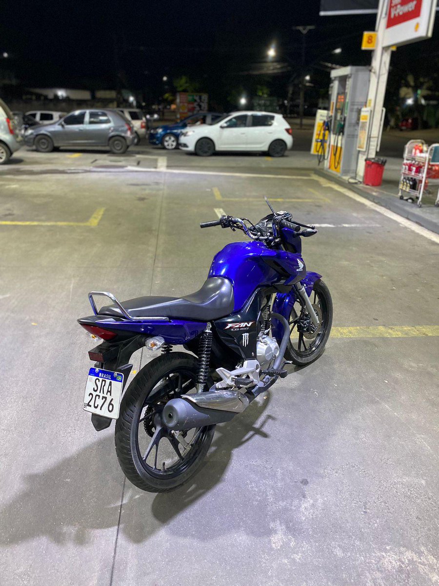 🗣️ FURTO NA TAQUARA! 🏍️

"Roubaram essa minha moto agora pela manhã, dentro da Estrada do Curumaú, na #Taquara. Se alguém tiver informações dela, entre em contato com a página."