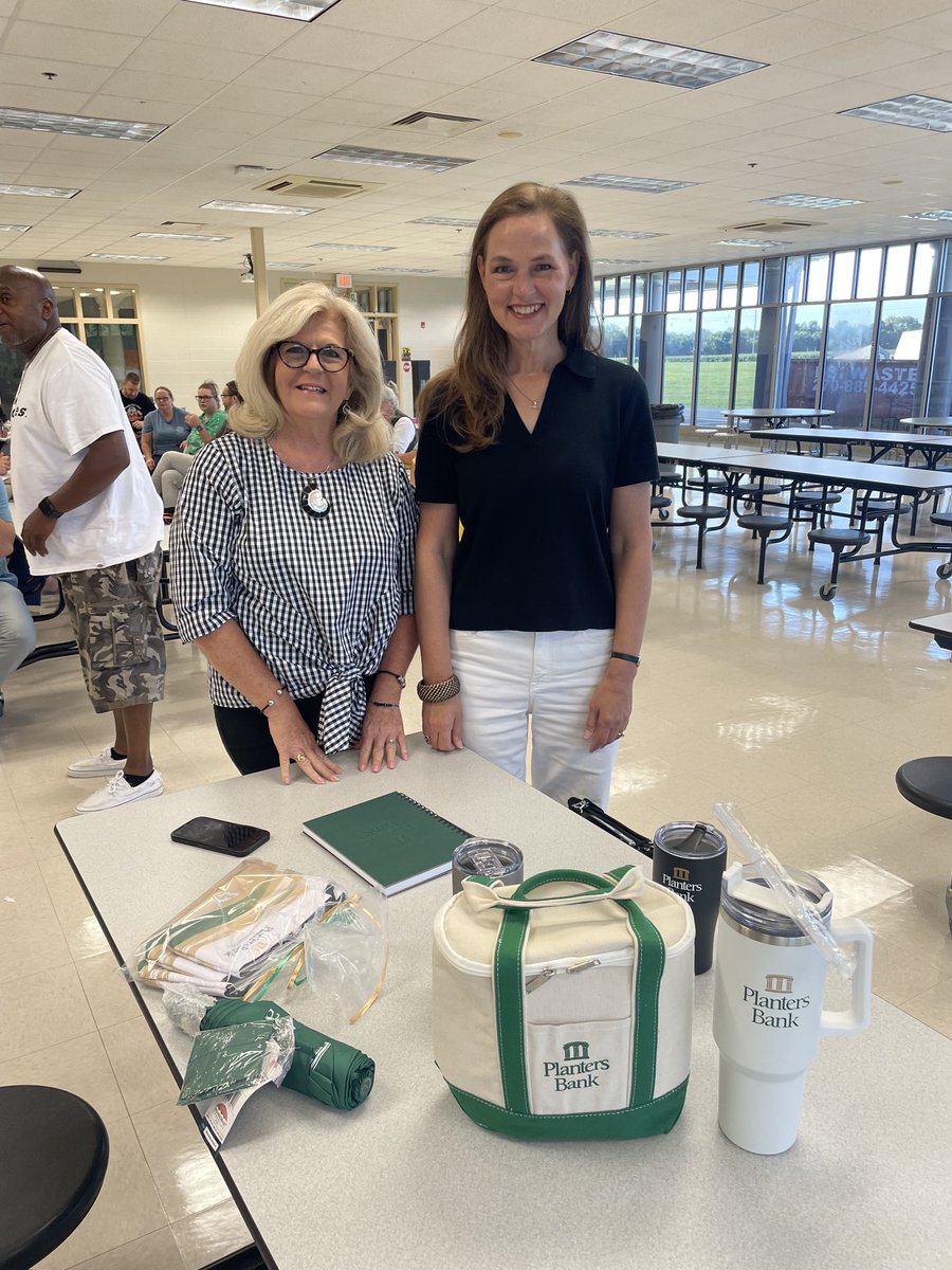 Jennifer Maddux and Karen Hayes attended the Hopkinsville Middle School Back to School Staff Breakfast. Planters Bank was happy to sponsor the breakfast!