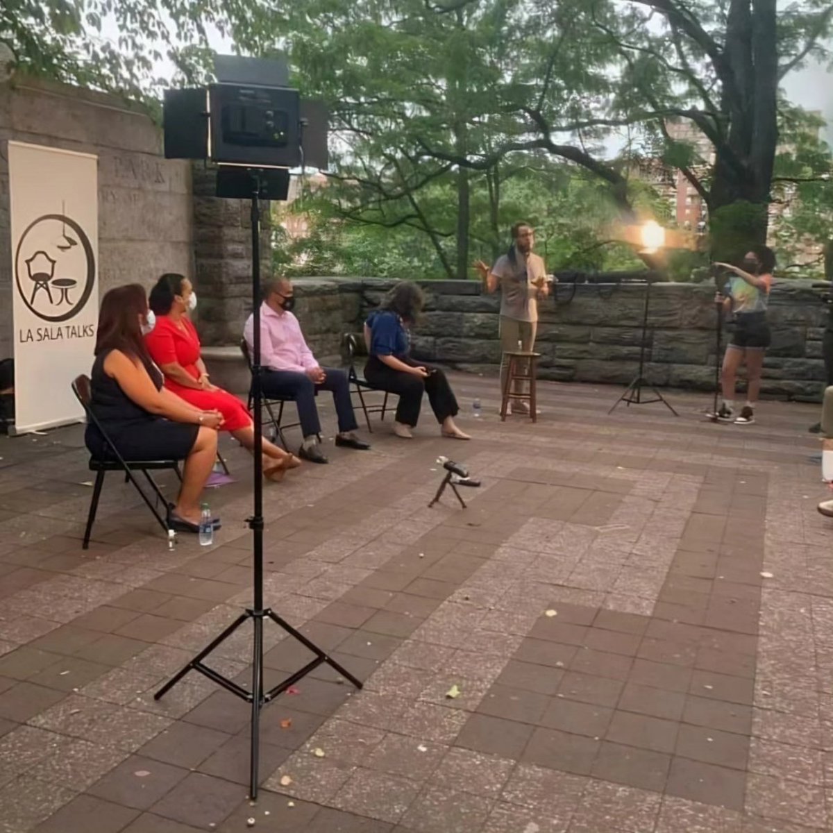 LaSalaTalks's tweet photo. #TBT to 2020 when La Sala Talks hosted the District 10 City Council Primary Townhall. A moment of community, conversation, &amp; collaboration. 

Let’s keep making our voices count! 🗳️ 

#LaSalaTalks #community  #communityfirst #uptown #ElAlto #washingtonheights #Inwood #NYCPolitics https://t.co/HEOJ7fc1K7