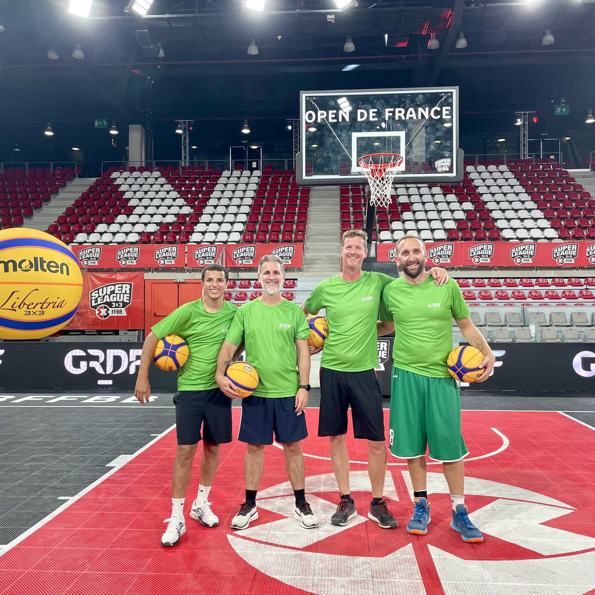 Belle équipe #GRDF motivée pour le Tournoi des Partenaires à l’#OpenFrance3x3 <a href="/ffbasketball/">Fédération Française de BasketBall</a> à Rouen 🏀
#Basket #3x3 #Superleague3x3
