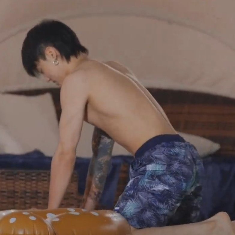 so that’s what he looks like when he…i mean…he just…i am absolutely insane. let me go back to work.