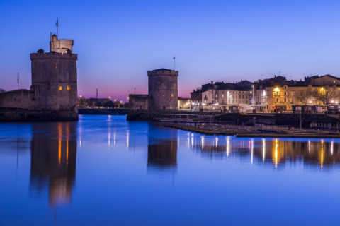 QuaderniViaggio's tweet photo. La Rochelle: di Nigel Mansell – La Rochelle, Luglio 2024Ci pensavo, cercando una spiegazione: ma perché sono https://t.co/wvlCzvmJV7 https://t.co/ZbkiFy4PcR