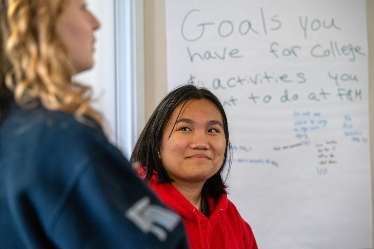 FandMCollege's tweet photo. Between @godiplomats pre-season training, international student orientation and our pre-orientation programs, we're so excited that many of F&amp;M's newest students are already on campus! #fandmtogether #fandm2028 https://t.co/QAODmykqvA
