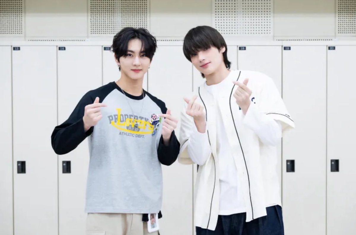 txtarchivee's tweet photo. HUENINGKAI and Jungwon 📸 https://t.co/CtiKLC7Kz2