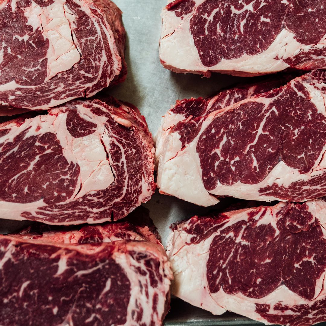 hugh_bar's tweet photo. Freshly cut steaks are waiting for you today at Hugh O'Connors 🥩

We'll be serving up the best, juiciest steaks in Houston with @elementshtx from 5:30pm 👌

See you there 😉 https://t.co/3gc1Tse4lG