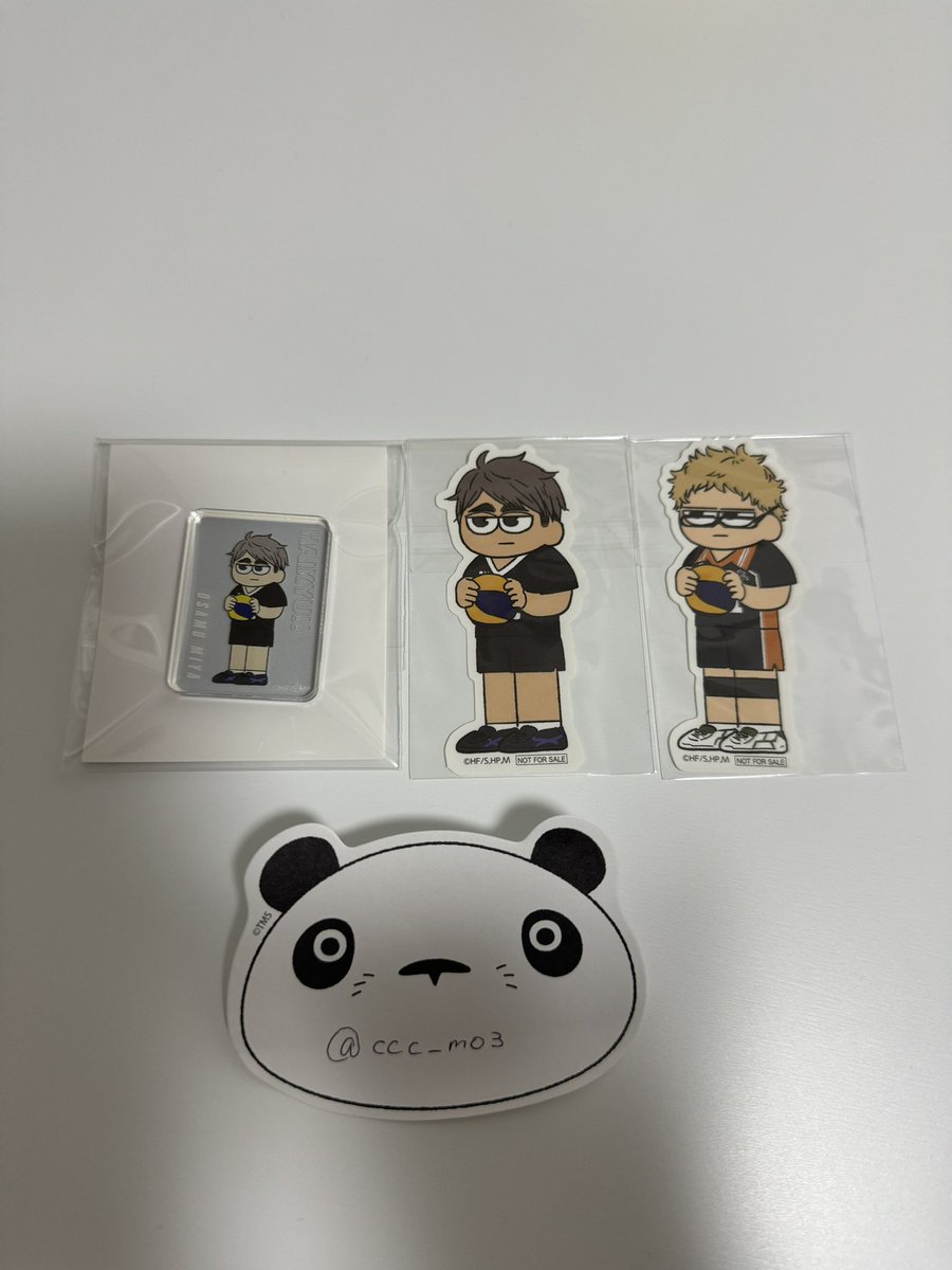 ccc_mo3's tweet photo. @a8a2a6 初めまして。検索より失礼します。
当方アクリルブロックの宮治、ステッカーの宮治、月島を所持しております。
アクリルブロック　木兎
ステッカー　日向、木兎　との交換は可能ですか？
大阪市内での手渡しまたは郵送どちらでも可能です。
ご検討よろしくお願いします。 https://t.co/0KdXl6EZxp