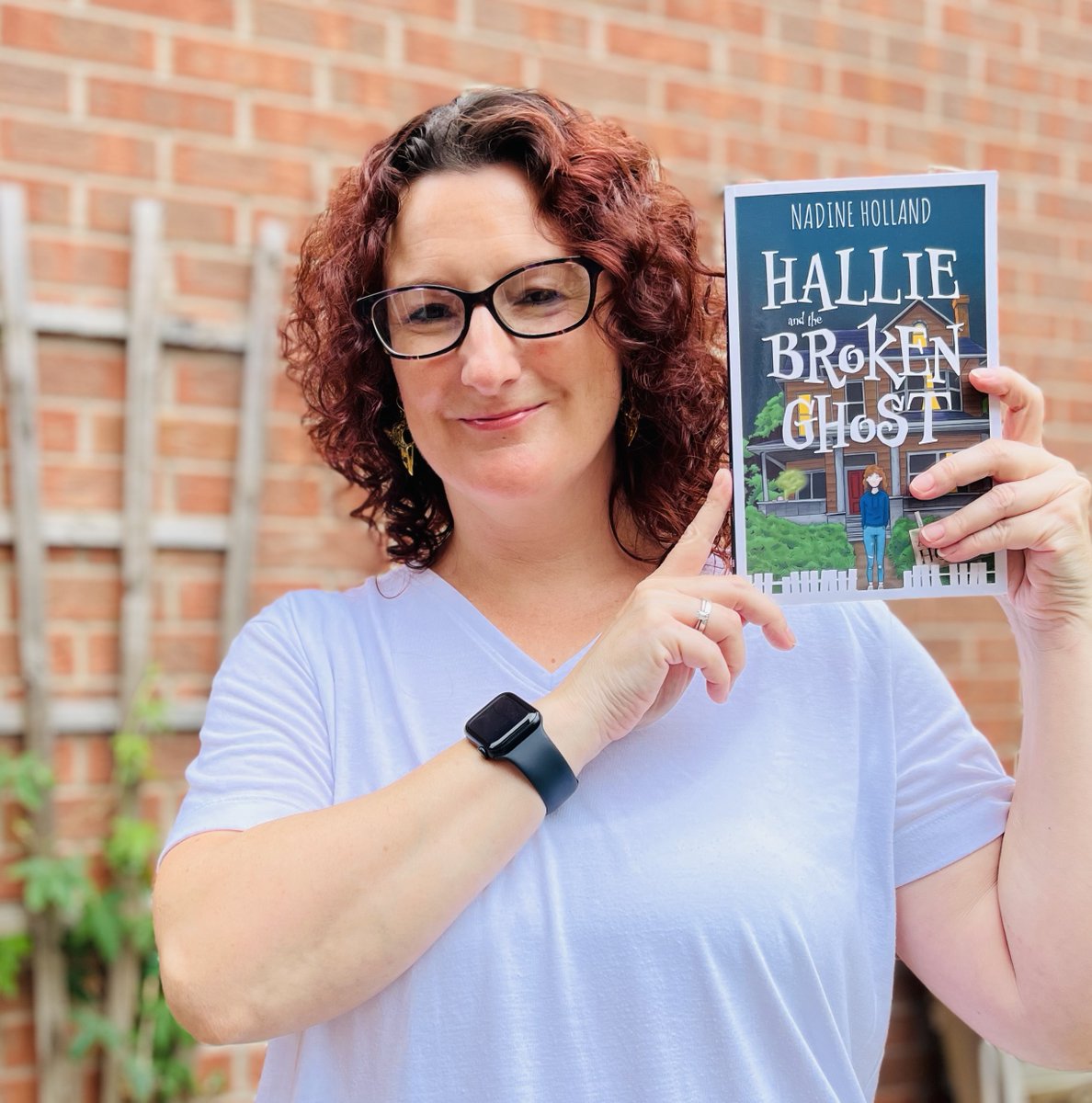 Happy #PublicationDay, @writes_nadine! 👻

'Hallie and the Broken Ghost' is a frighteningly funny adolescent paranormal adventure, and it's out now. Get your copy: amzn.to/4bzv2qe