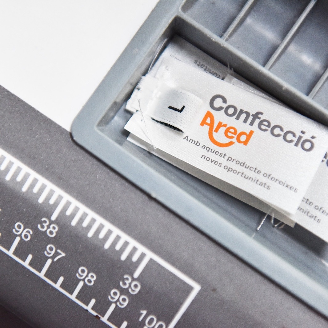 fundacioared's tweet image. 👚 Confecció Ared és el taller tèxtil socialment responsable de Barcelona! 

👉 Contacta&apos;ns i prepararem un projecte a la teva mida!

✉️ julietabermejo@fundacioared.org
📞 658 160 352 / 93 351 38 65
🔗 fundacioared.org 

#Dona #Formació #Inserció #ConfeccióAred #Tèxtil