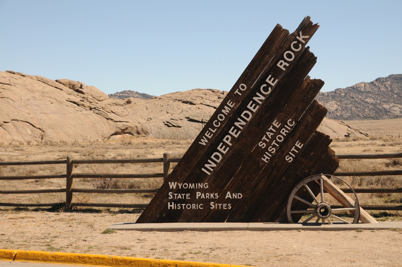 The pioneers had numerous landmarks along the Oregon Trail. This was one of the most important. #WednesdayinWyoming bit.ly/3AB66BU