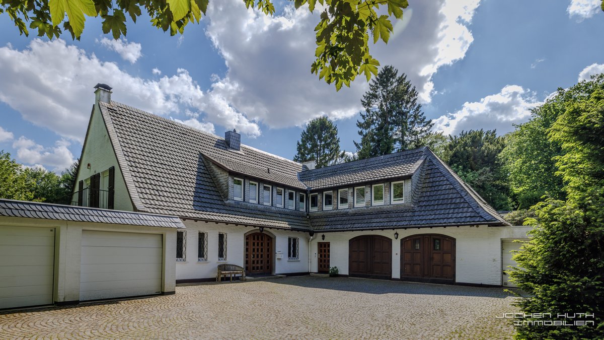 JochenHuth's tweet photo. https://t.co/DzCCTVzI6H
#anwesen #villa #premium #lage #wuppertal #toelleturm #bestlage #makler #Einfamilienhaus https://t.co/zyR3Q8puBZ