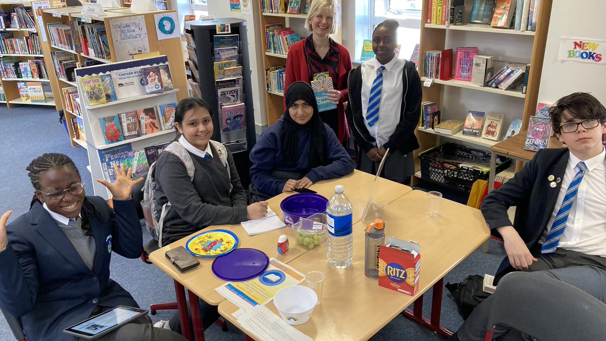 FionaKindness3's tweet image. Our lovely #BookGroup #ChapterChats in action 😀 Today we talked about books we’ve read over Summer, so many great recommendations 📚 All year groups welcome. #RoodReads
