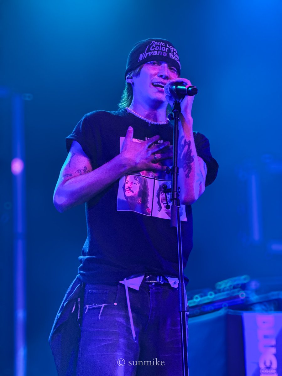 Sun_mike2022's tweet photo. Some pics i took during the toronto concert pt.1 #coldeontour #coldeonblueprint #khiphop #krandb #colde https://t.co/Ask9rIdcz5