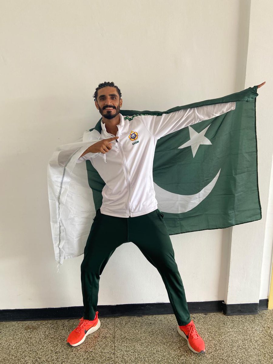 faizanlakhani's tweet photo. Another medal for Pakistan's Mueed Baloch in world military cadet games as he gets silver medal in men's 200m. He clocked 21.72, behind Venezuela's athlete, who got gold with 21.69.
Mueed had earlier got a gold in men's 400m. https://t.co/8xCDi9X4Cz