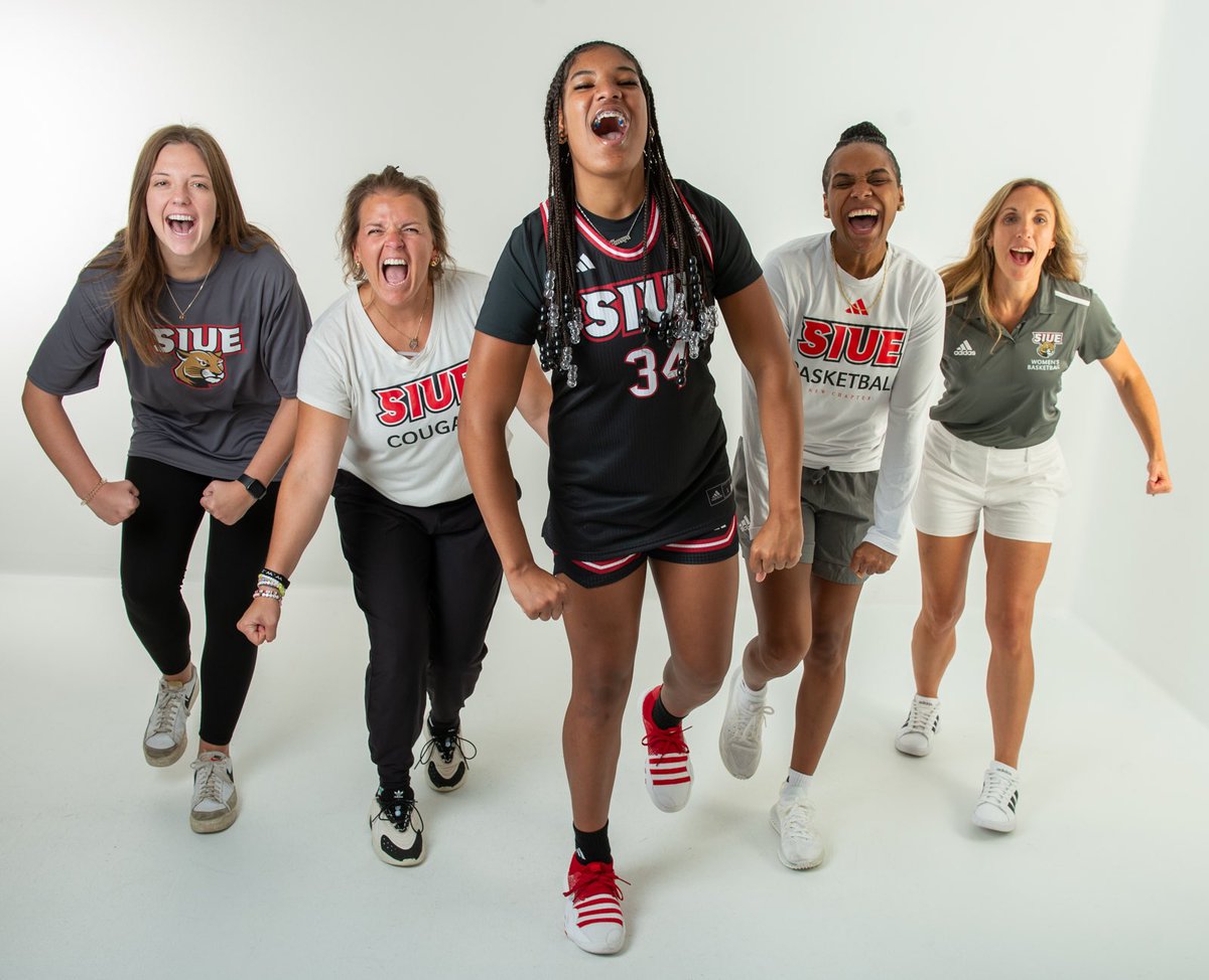 amayaredd23's tweet photo. Cougars? ❤️🖤 #officalvisit https://t.co/0qkQXV7EVy