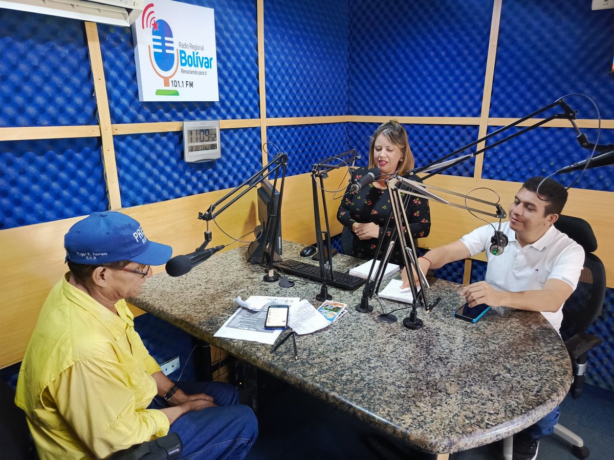 Ya estamos #AlAire por <a href="/CircuitoRRB/">Radio Regional Bolívar 🎙️</a> en nuestro Programa radial Especial "Conciencia y Poder" con el presidente del Parque Tecnológico Simón Bolívar <a href="/JesusLeonPCV/">Jesús León</a> acompañado de Anngie Mar Moreno y Rugel R. Romero, explicando el proceso de la Segunda Consulta Popular Nacional.
