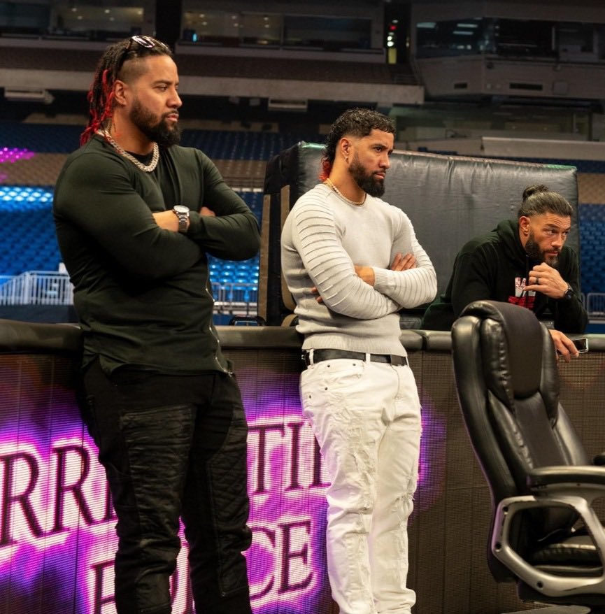Saccharine1971's tweet photo. Lovin' #YEETDay for my guys' birthday! Happy birthday Usos! Smiles and dynamic like no others ❤️❤️❤️❤️❤️
#BornKings https://t.co/JJ22zRPJj3