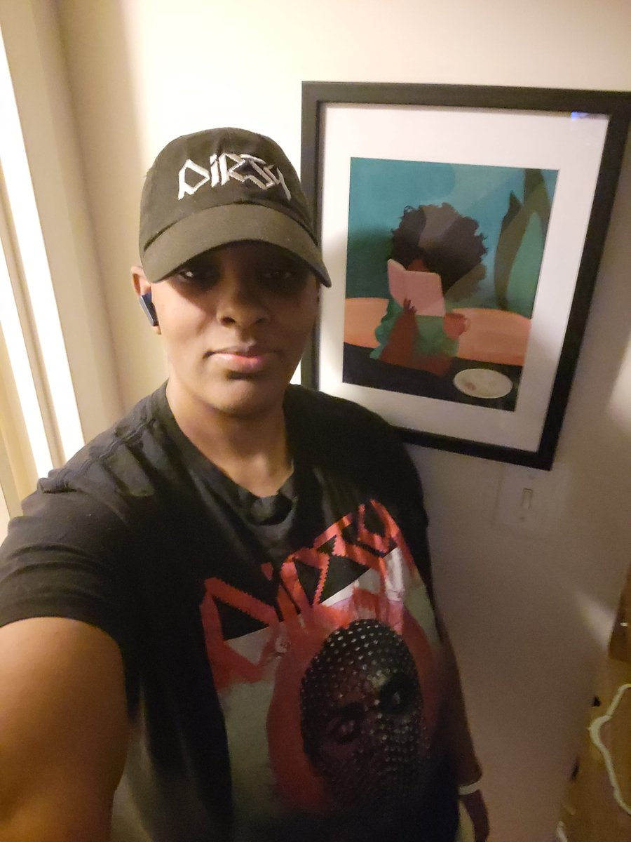 beyondbinary91's tweet image. Janelle Monáe merch today. #DirtyComputer #StayDirty