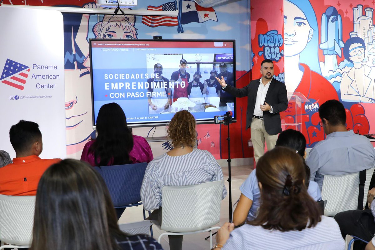 AmpymePanama's tweet image. Ampyme participó en el evento 'Our Common Future', donde nuestro director Raúl Fernández brindó una charla sobre las Sociedades de Emprendimiento. 
Agradecemos a @openartspty @panamaamericancenter por organizar este importante espacio para fortalecer el ecosistema emprendedor.