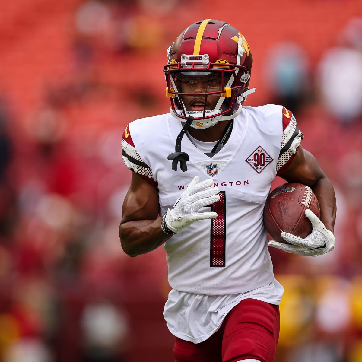 MLFootball's tweet photo. BREAKING; The #Commanders are trading former 1st round WR WR Jahan Dotson to the Philadelphia #Eagles.

Wow. https://t.co/bXHu7YLNwj