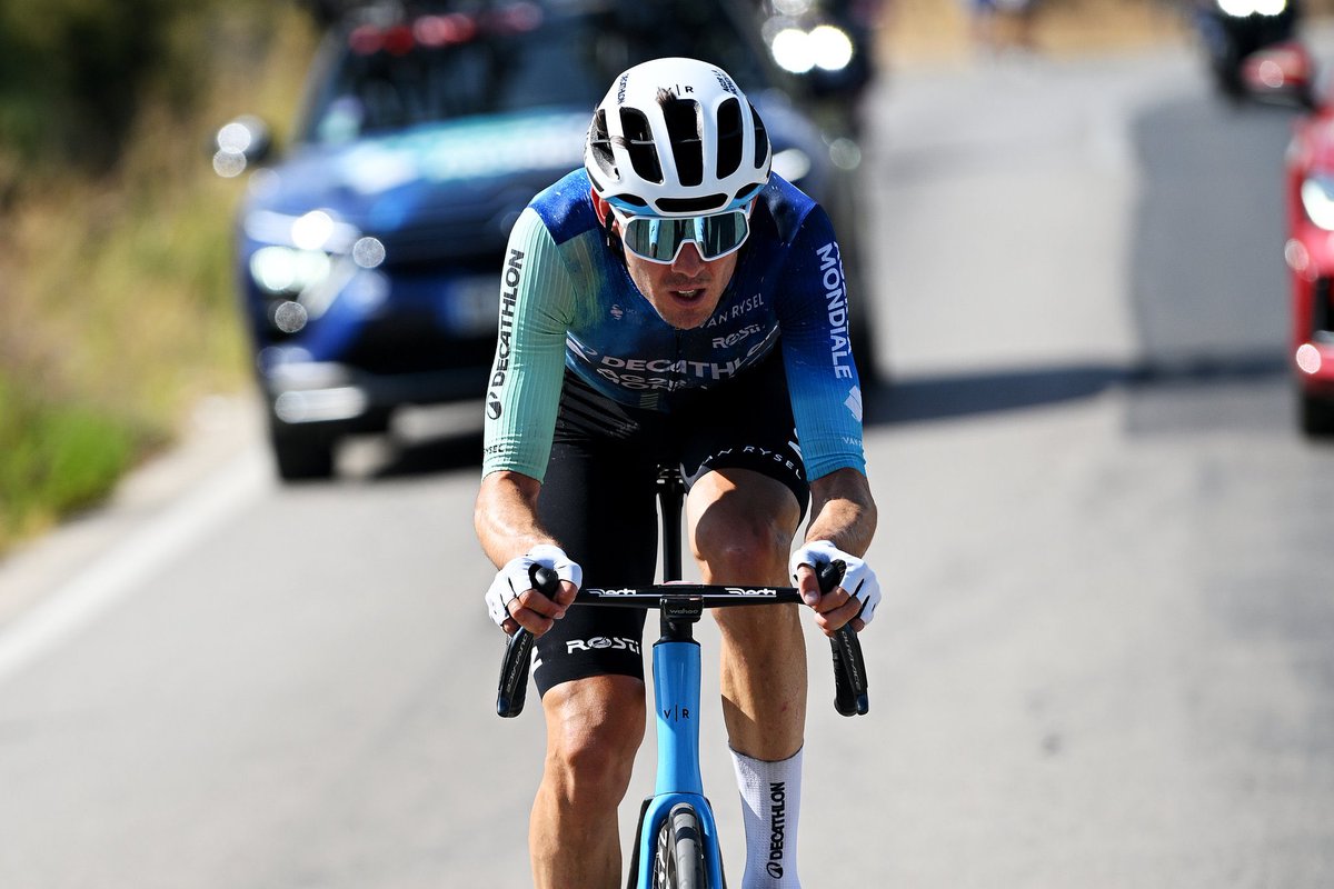 Quel plus bel hommage à <a href="/VincentLavenu73/">Lavenu Vincent</a> que cette victoire de Ben O’Connor sur les routes de <a href="/lavuelta/">La Vuelta</a> !
Hommage profond pour un acteur estimable du cyclisme Français.
Respect Vincent !
@decathlonAG2RLM