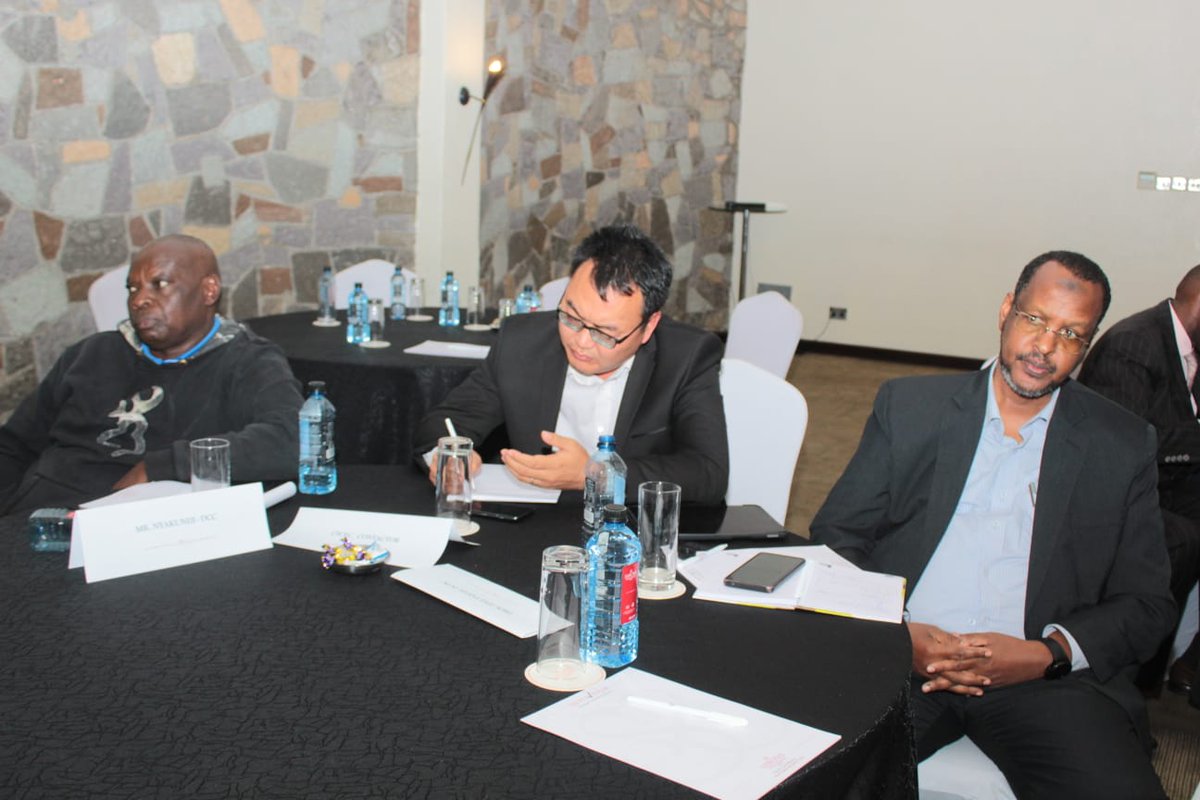 FCDCKenya's tweet photo. A stakeholders' meeting, chaired by #NEDI Coordinator Mohammed Guleid, resolved the impasse between local residents and contractors on the Horn of Africa Gateway Construction project. Construction will resume immediately. #HoaGDP #NEDI https://t.co/idypiYcH7L