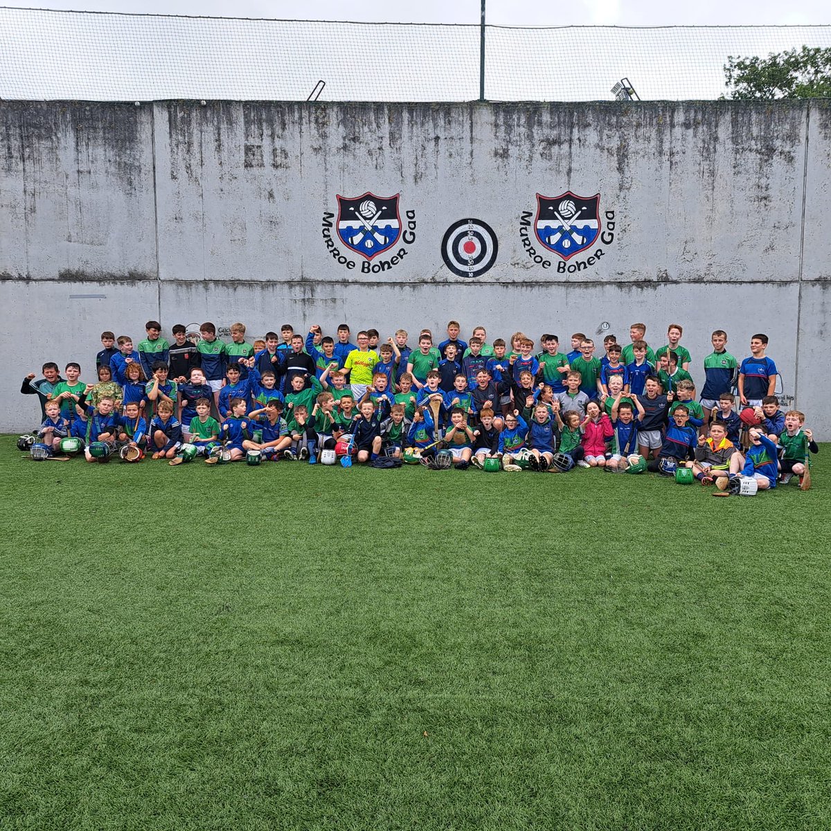 jpffitzgerald's tweet photo. A top class three day hurling camp held by our dedicated coaches in ⁦⁦@MurroeBoher⁩. Great fun had by all before they return to school 😧. Thanks to ⁦@LimerickCLG⁩ for giving us the Mackey Cup. 🔵🟢🔴⚪️ https://t.co/XnN1qKos9Z