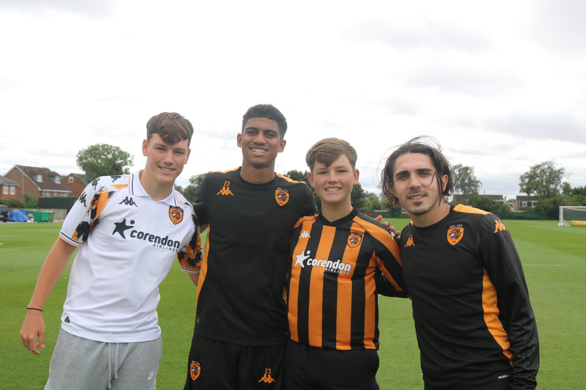 tigerstrust's tweet photo. We were thrilled to take two of our @USW_FootballCP competition winners on a tour of the @HullCity Training Ground this morning! 🐯

During the tour, the pair explored behind-the-scenes areas before watching the first team train and taking photos with the players! 📷

#hcafc https://t.co/aRHH0HyzOL
