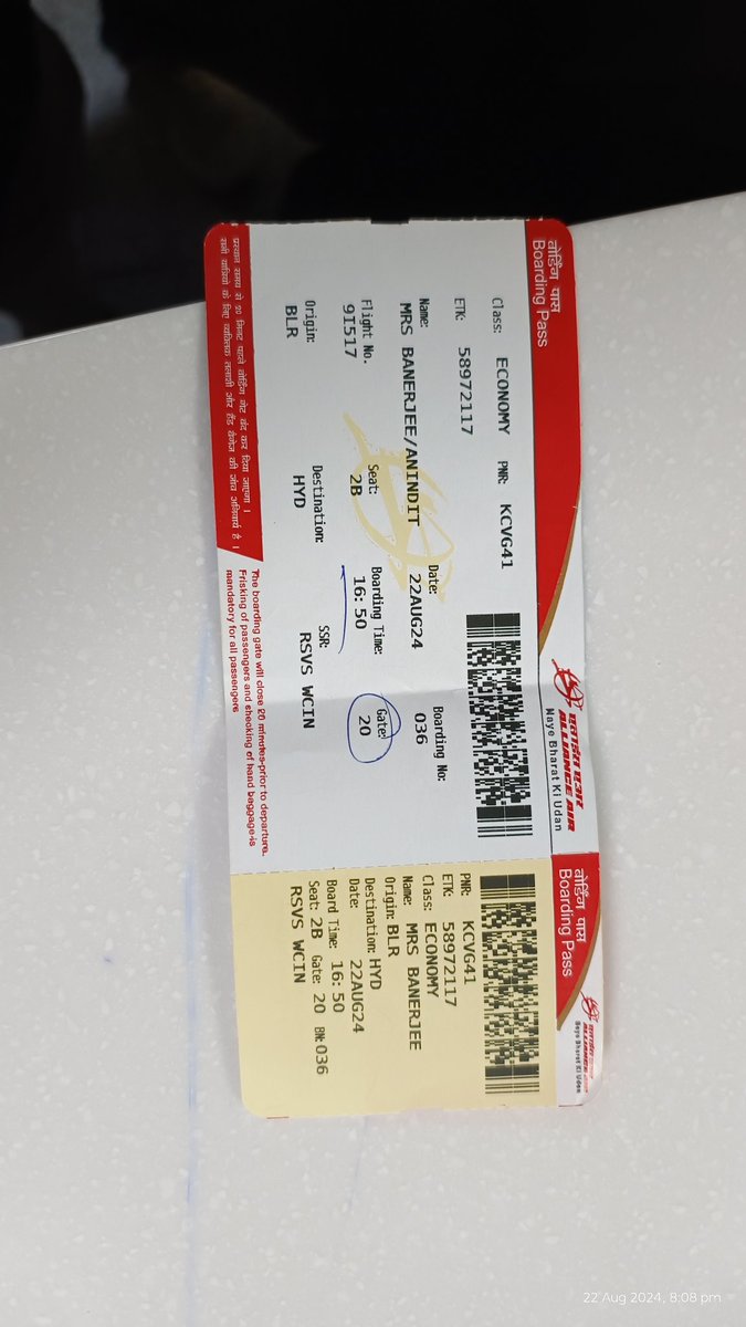 rsmtweeting's tweet photo. @allianceair : A small 5kg Cabin Luggage was asked to be kept in Check-In luggage, in BLR to HYD flight (9I517). Now the luggage has been misplaced. I am here just for a day's visit for an event. Not even confirming if they will drop luggage to my hotel. I am paying 9k for this! https://t.co/LNZPUcNtLm