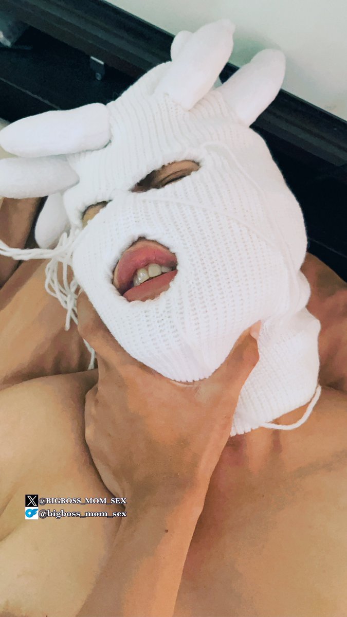 BIGBOSS_MOM_SEX's tweet photo. แอ็คล็อคผลงานผม แอบมีอะไรกันกับแม่🤫
มีโปร 1 เดือน แล้วนะครับผม💦(ลด25%)

🙏🏻ฝากติดตามผลงานผมด้วยนะครับ วันไหนที่พ่อไม่อยู่ หรือติดงาน ผมจะแอบไปนอนกับแม่ทุกครั้งที่มีโอกาส!!เลยครับ🫢

ถ้าแม่อยู่กับผม2 คน ผมจะเป็นผัวคนที่2 ของแม่ แล้วให้แม่เป็นเมียของผม จับจดหัวอมควย🥶 https://t.co/R7WawpqPZV