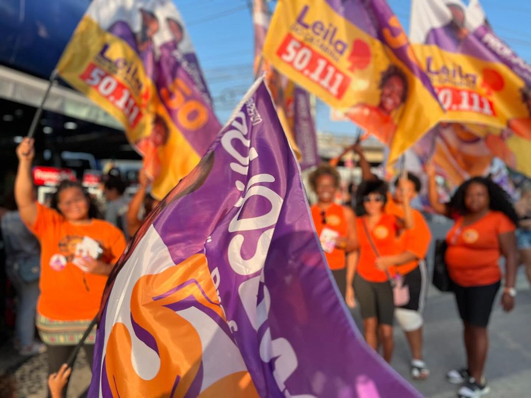 Nossa caminhada pelas ruas de São Gonçalo é repleta de amor e esperança. Estamos ouvindo cada voz e sentindo o desejo de mudança. Juntos, podemos transformar São Gonçalo em um lar mais justo e acolhedor. 
Conto com vocês para fazer a diferença!
5️⃣0️⃣1️⃣1️⃣1️⃣