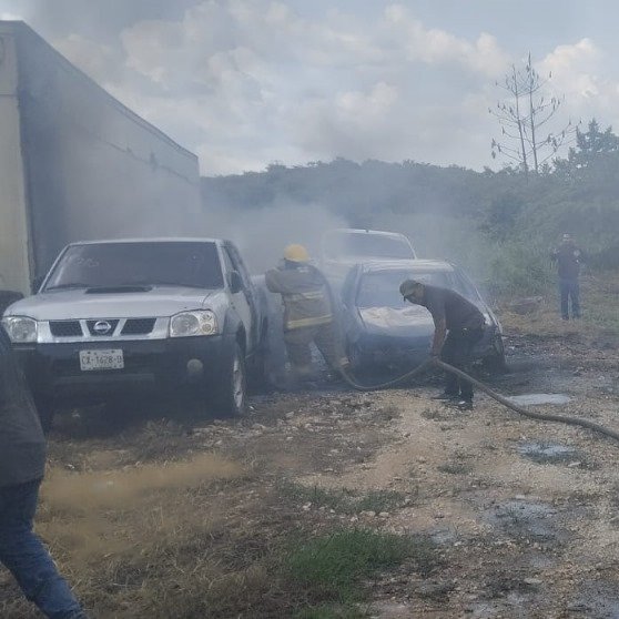 SolDelSureste's tweet photo. 🔥#Sucesos| ¡Peligroso incendio! Deja como saldo cuatro vehículos calcinados en su totalidad.🚗
Nota completa aquí🗞️ https://t.co/94k7DQuwr5
|#Tabasco |#Noticias |#SolDelSureste https://t.co/78LyOwHfoa