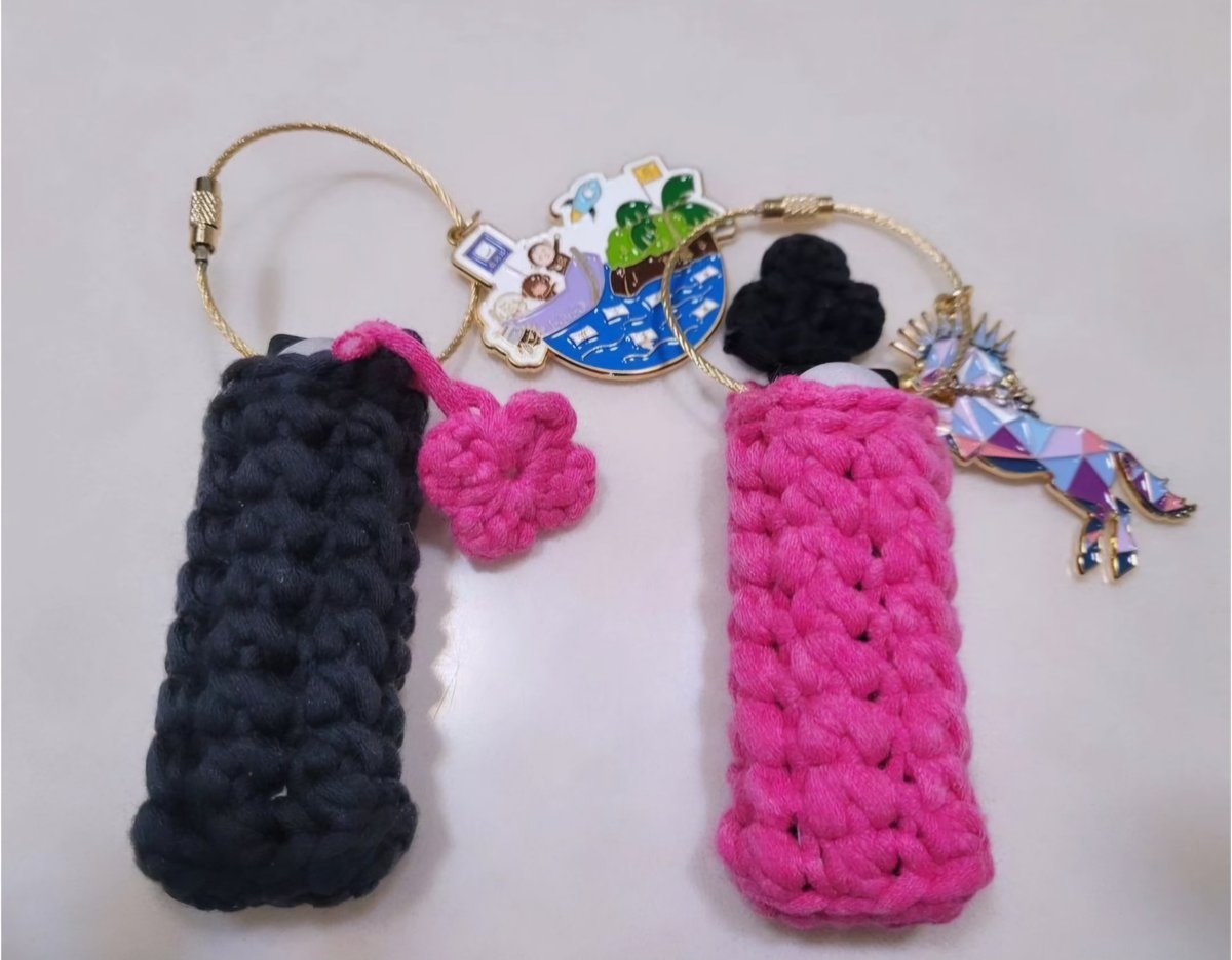 DooriAniJewelry's tweet photo. doorianistyle #Nanoledger #nanocover #nanoledgerholders
Motchamzzi friends & Decacon
Pics by 부자아빠
#style #Cryptocurrency
#trend #fashiontrends
#dooriani #Doorinati
#cryptojewelry #global
#jewelry #accessories https://t.co/kAbERSt4Cv
