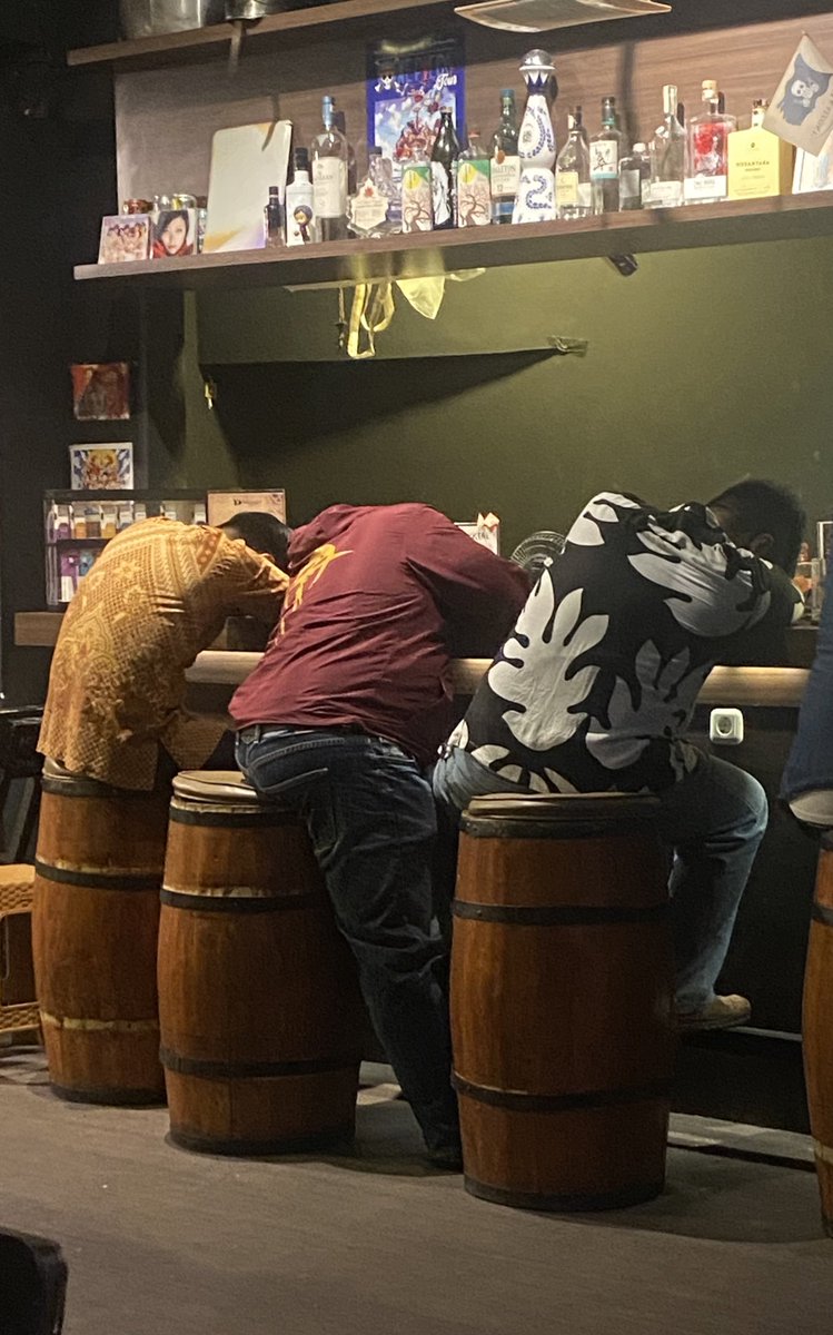 Bar Ayam (@torimeltdown) on Twitter photo 