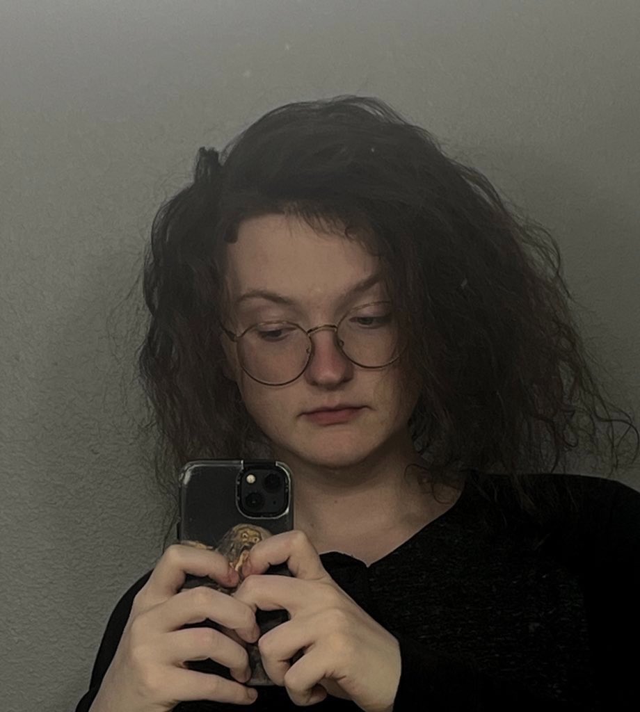 _earlyworm's tweet image. reposting this because i got noided by some bullshit drama and deleted tweets a day or so ago 

(still engagement bait)